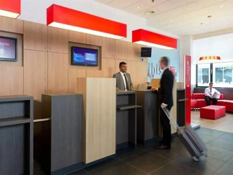 Ibis Hotel Brussels Centre Gare Du Midi Saint-Gilles
