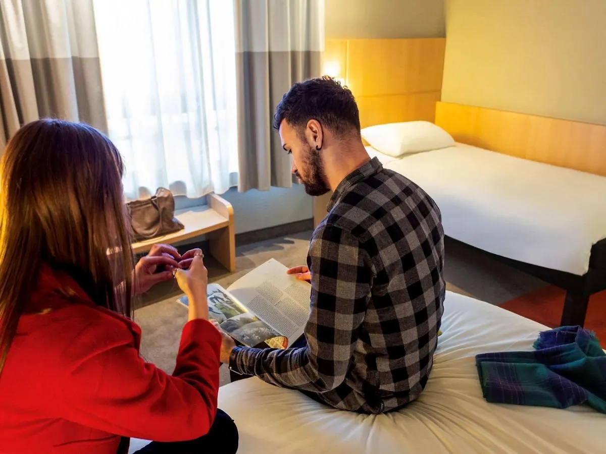 ***  Saint-Gilles Ibis Hotel Brussels Centre Gare Du Midi בלגיה
