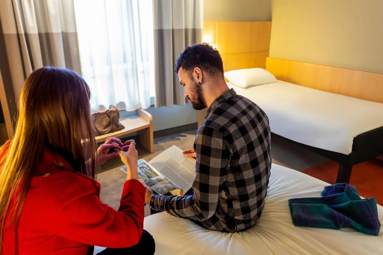 Ibis Hotel Brussels Centre Gare Du Midi Saint-Gilles